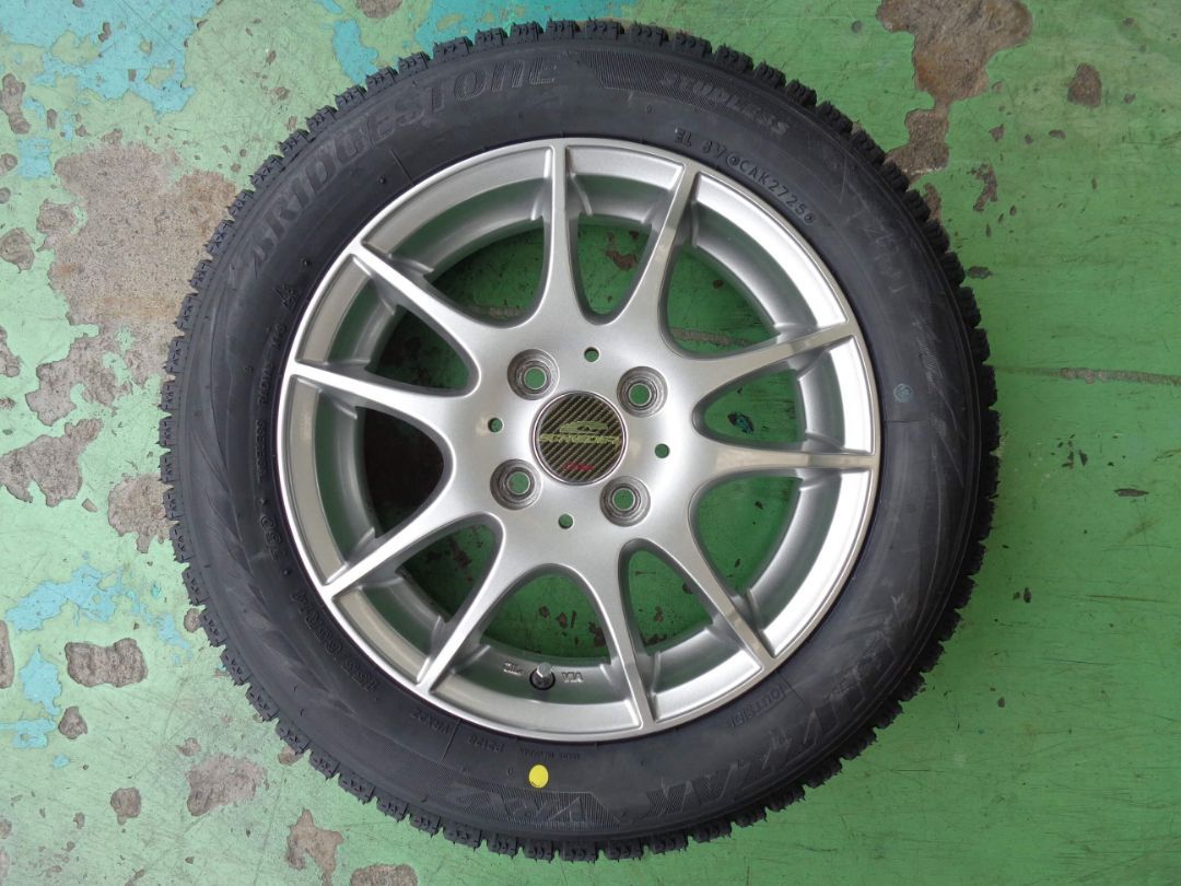 4.5J-14インチ 4H100