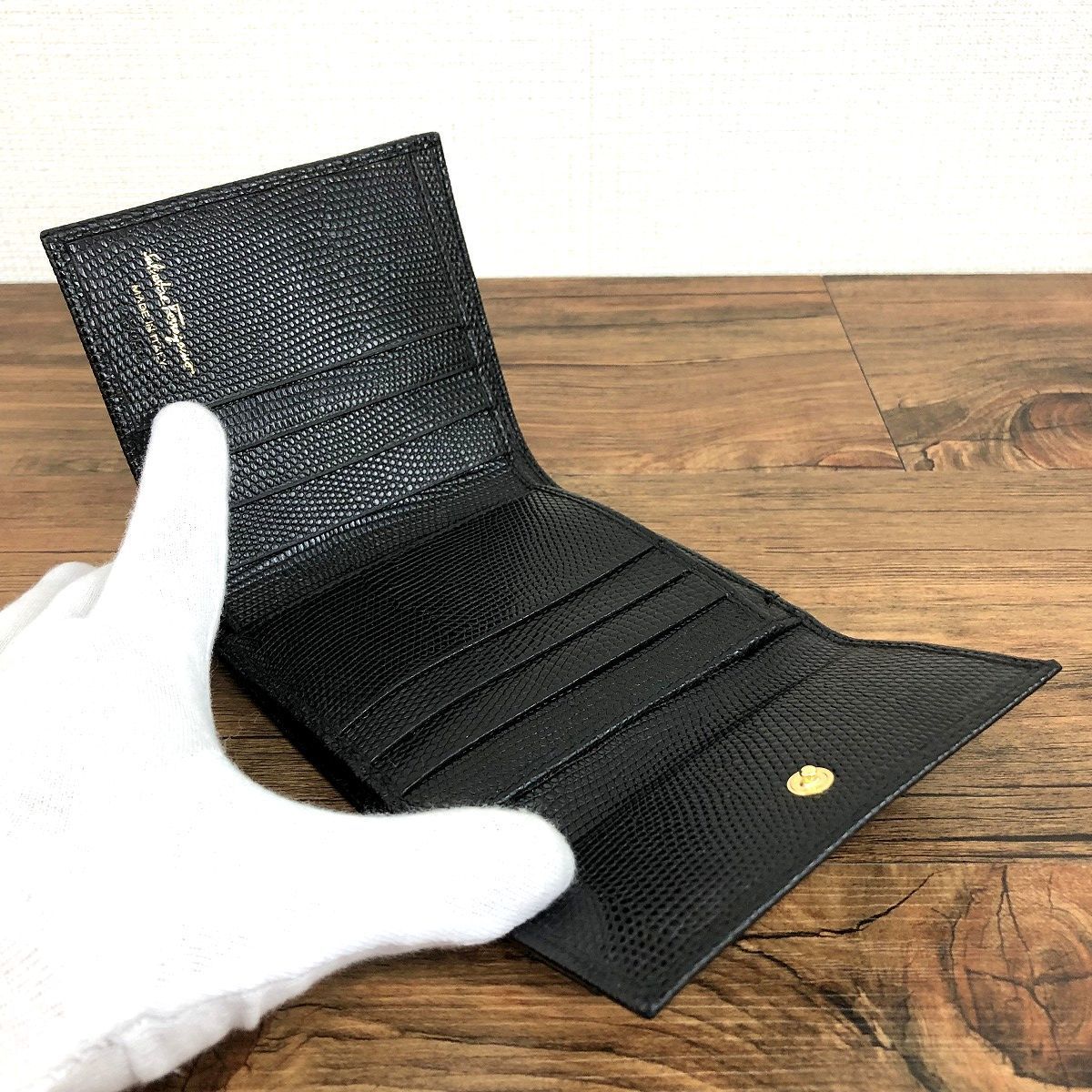 ヴァラ き