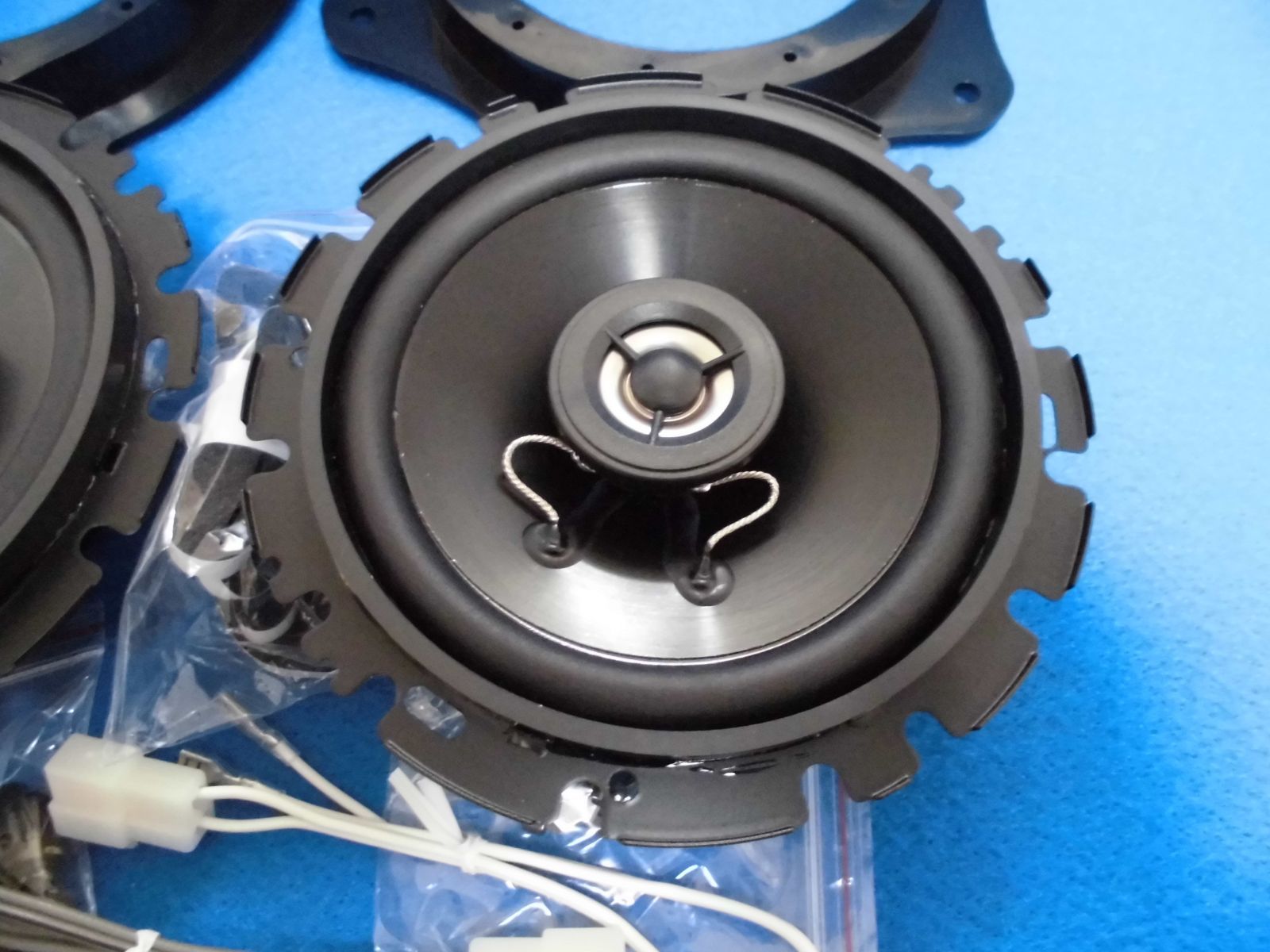 ⑩スズキ 現行エブリイ DA17V 社外60Wフロントスピーカー 純正スピーカーブラケット+純正車種別取付説明書