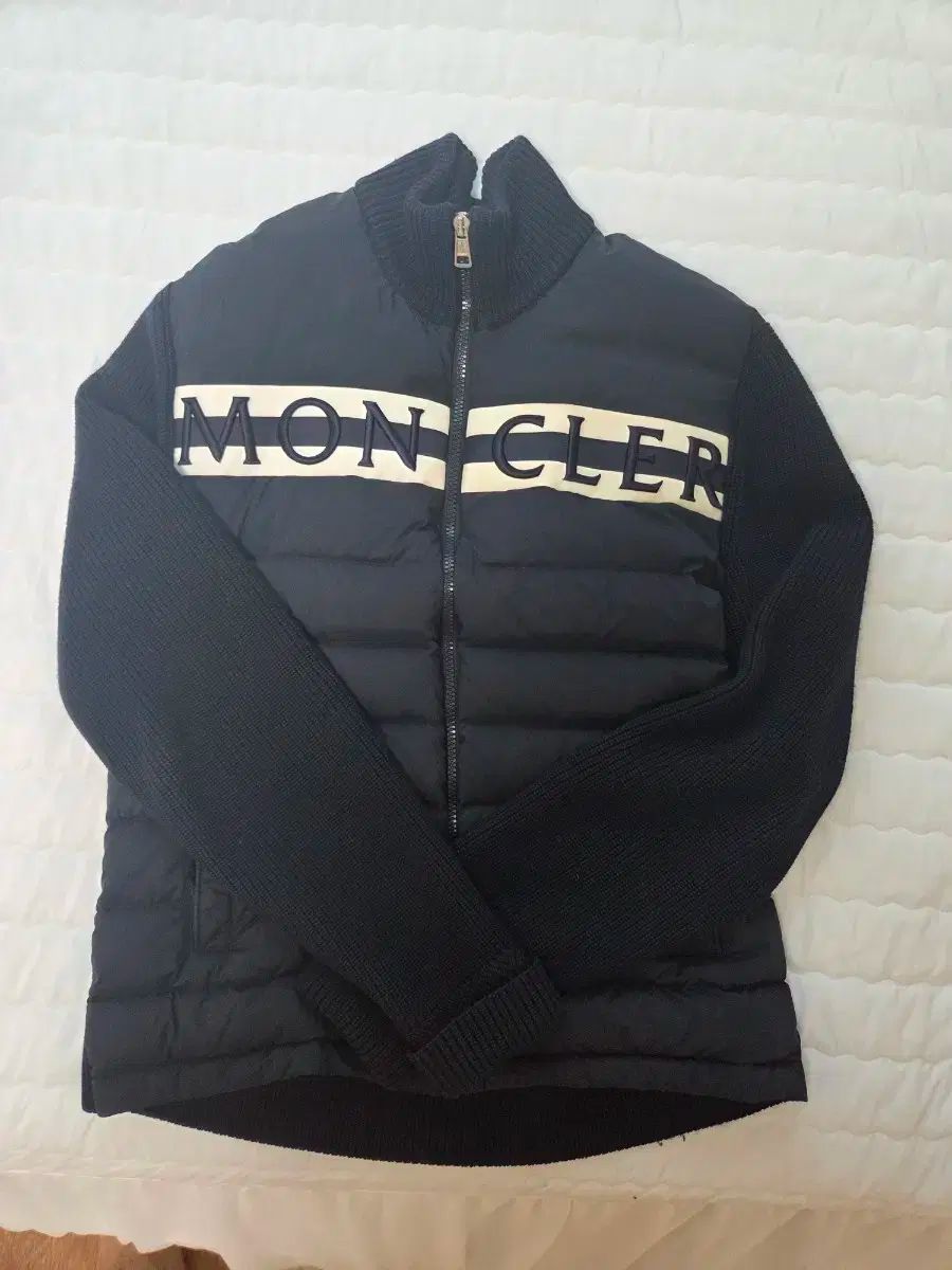 Moncler ロゴニットセーター 黒 MONCLER ロゴ ニット キッズ Lサイズ