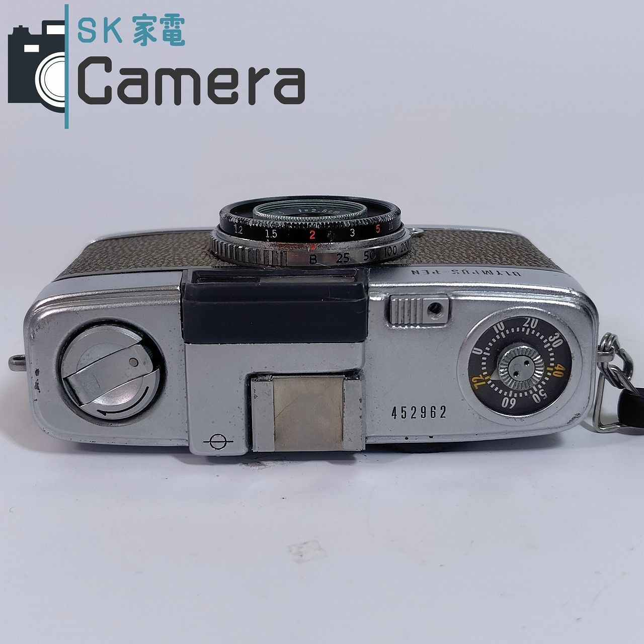 Olympus Pen-EE Half Frame Film Camera w⁄ D. Zuiko 2.8cm F⁄3.5 
