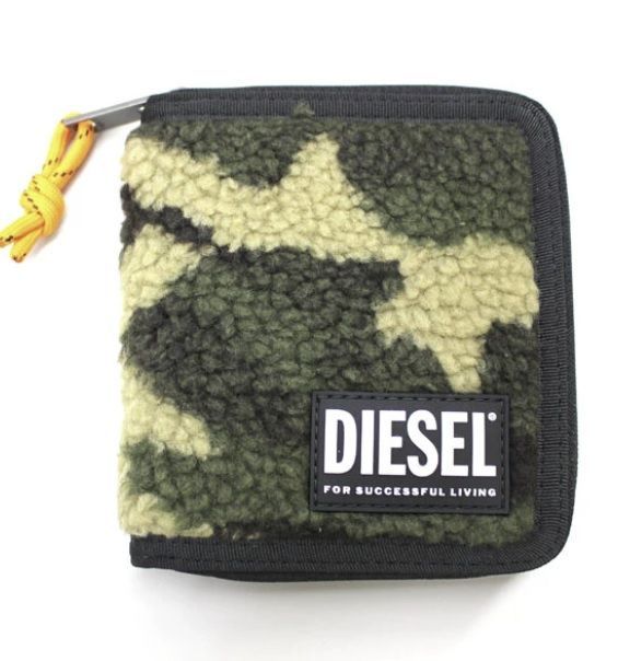 ★SALE 数量限定★人気 DIESEL ディーゼル 二つ折り財布 カモフラ柄 ボア 送料無料 X8292