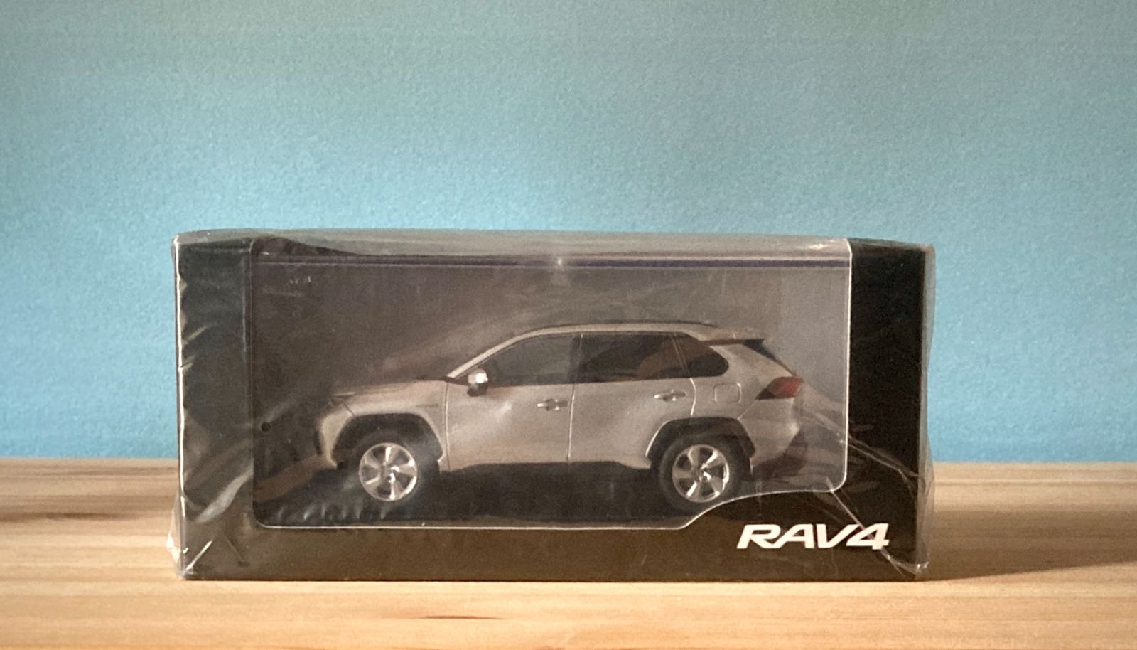 ミニカー 1/30 トヨタ クラウンクロスオーバー ブラック×プレシャス