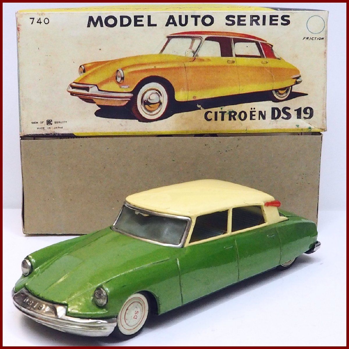 萬代屋 赤箱 740【CITROEN DS19 シトロエン 黄緑】ブリキ