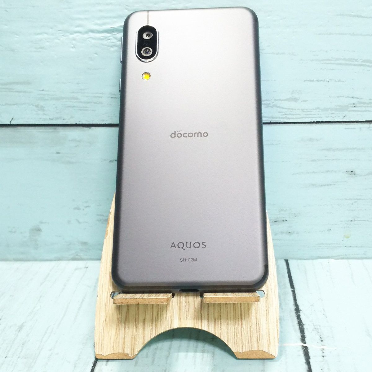 ドコモ AQUOS SH-02M 白 新品未開封 SIMロック解除コード発行済 - スマートフォン/携帯電話