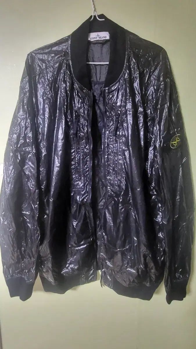 【雷市場（ポンジャン）商品韓国直送】 STONE ISLAND(ストーンアイランド) ルシード ウインドブレーカー