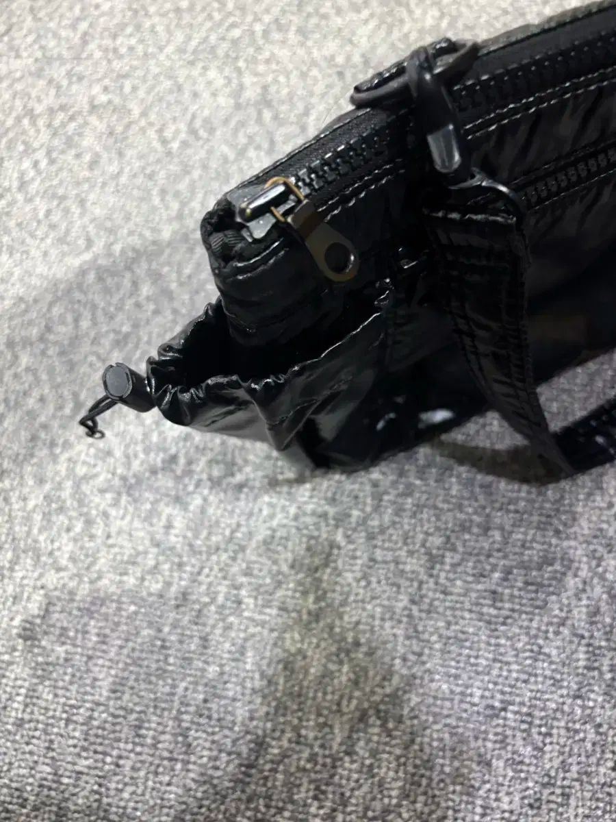 Porter ポーター コーティング クロスバッグ WWW_KARIMZIABAT_FR