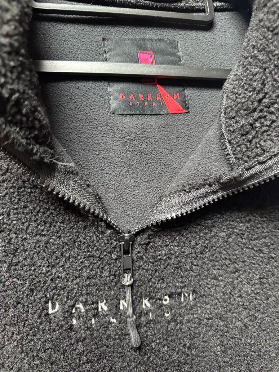 DARKROOM 暗室 スタジオ ブラック フリース ジップアップ 쌈디