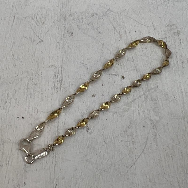 コンビ ツイスト