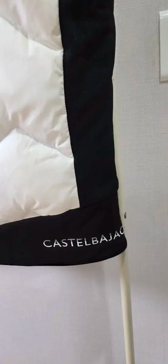 通常販売価格品質保証。 CASTELBAJAC カステルバジャック ZIGZAG ジグザグ グース ダウンベスト サマーセール！