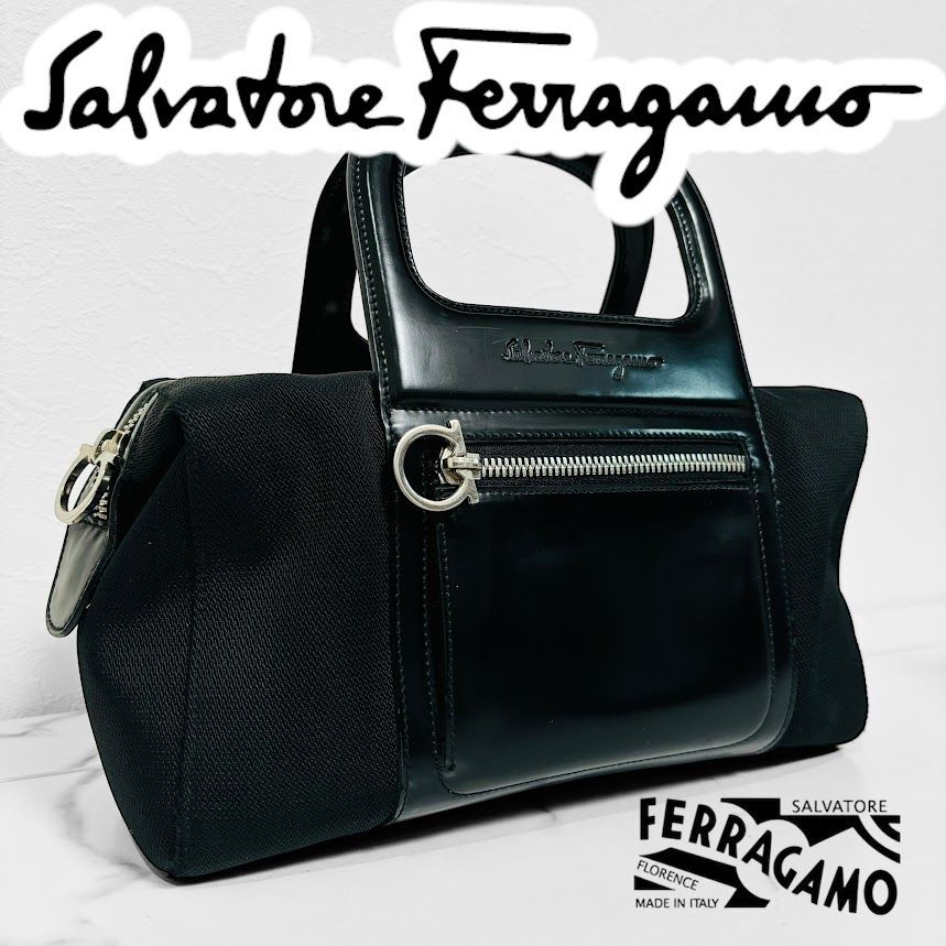 ✳︎即購入ok✳︎ フェラガモ　バッグ SALVATORE FERRAGAMO サルヴァトーレフェラガモ ミニ