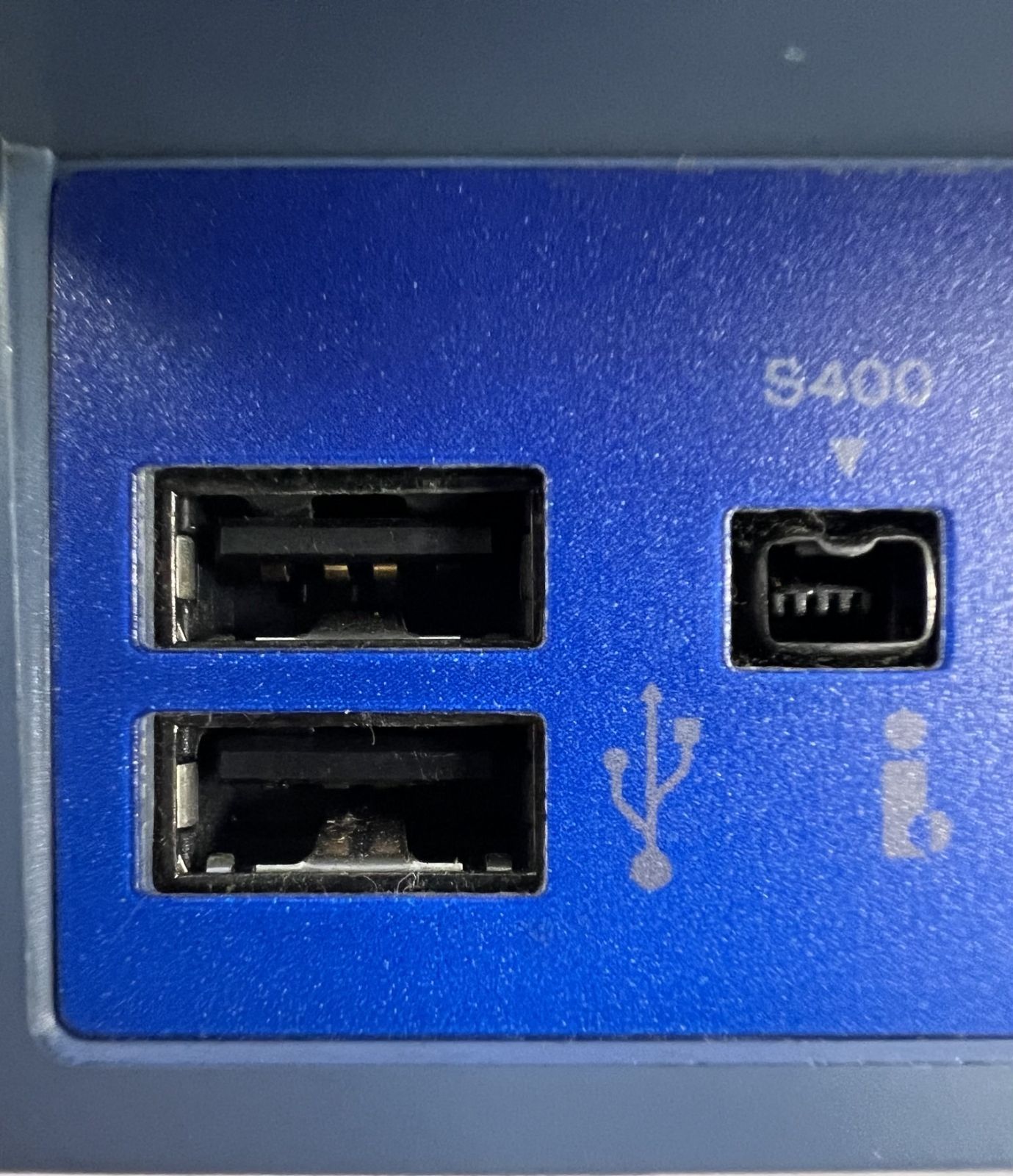 本体とコントローラー1つのみ