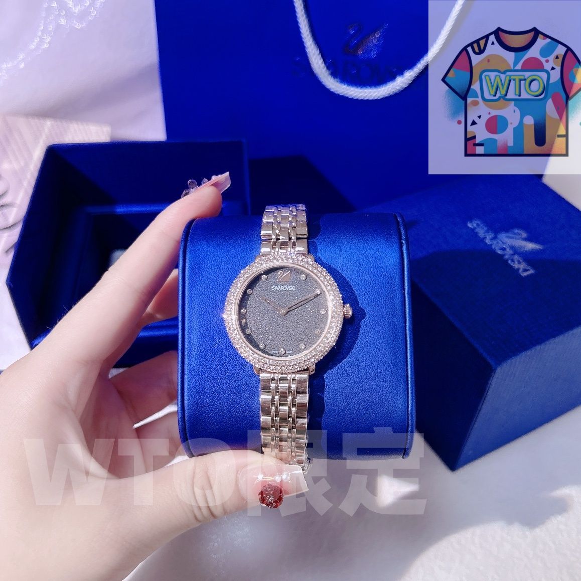 今日WTO】SWAROVSKI スワロフスキー 時計 シンプルで目立つ