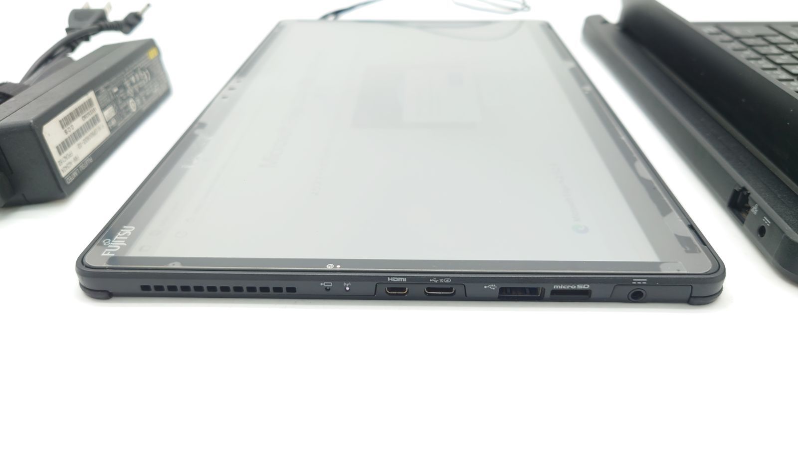 富士通 タブレット Arrows Tab Q739/AE FARQ23012 13.3型 Core