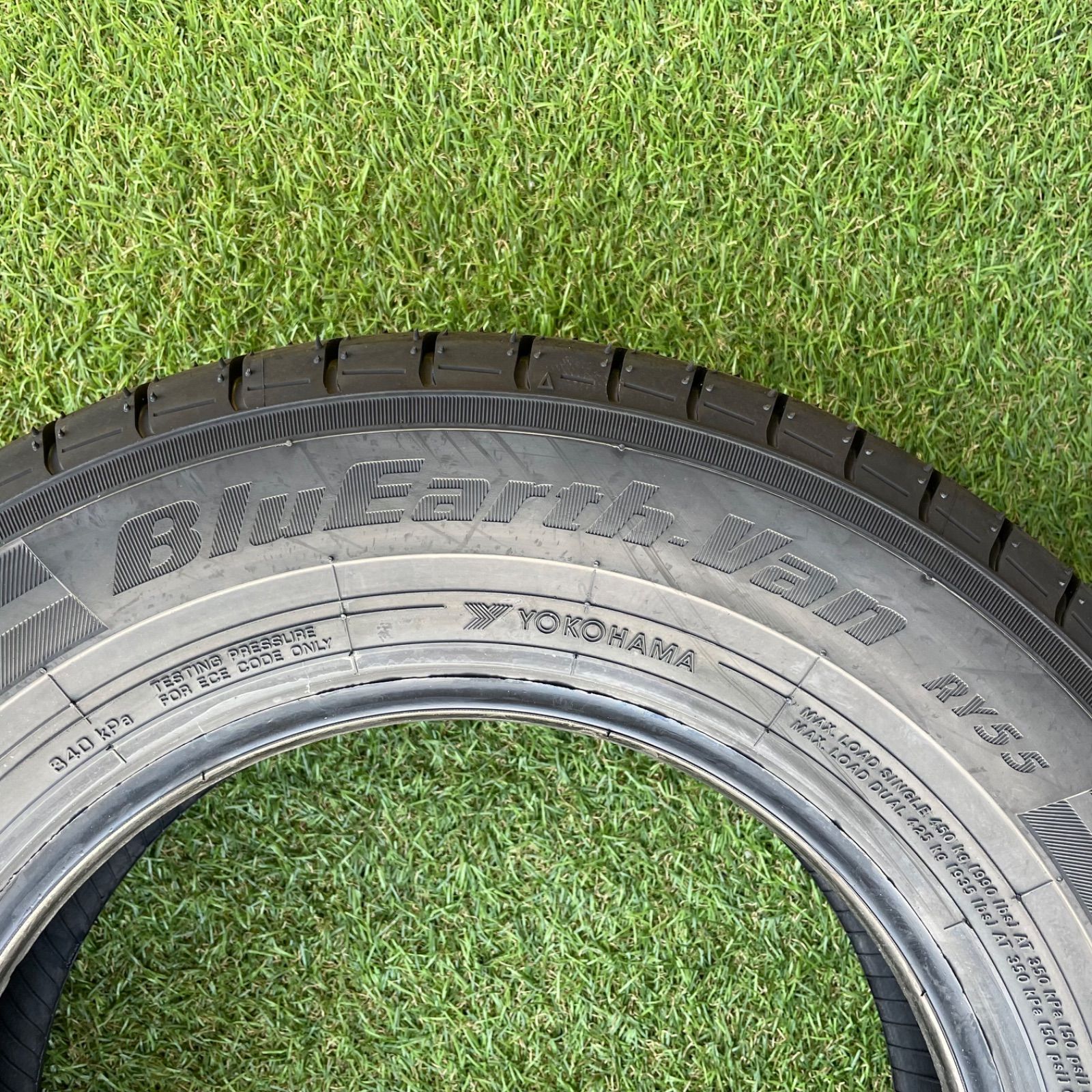 美 品】SUZUKI スズキ エブリイジョイン純正タイヤ YOKOHAMA 145/80R12 