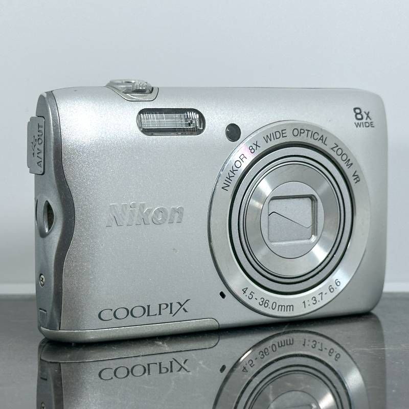 4570 Nikon COOLPIX A300 シルバー デジカメ Amazon | Nikon デジタルカメラ COOLPIX A300 光学8倍ズーム
