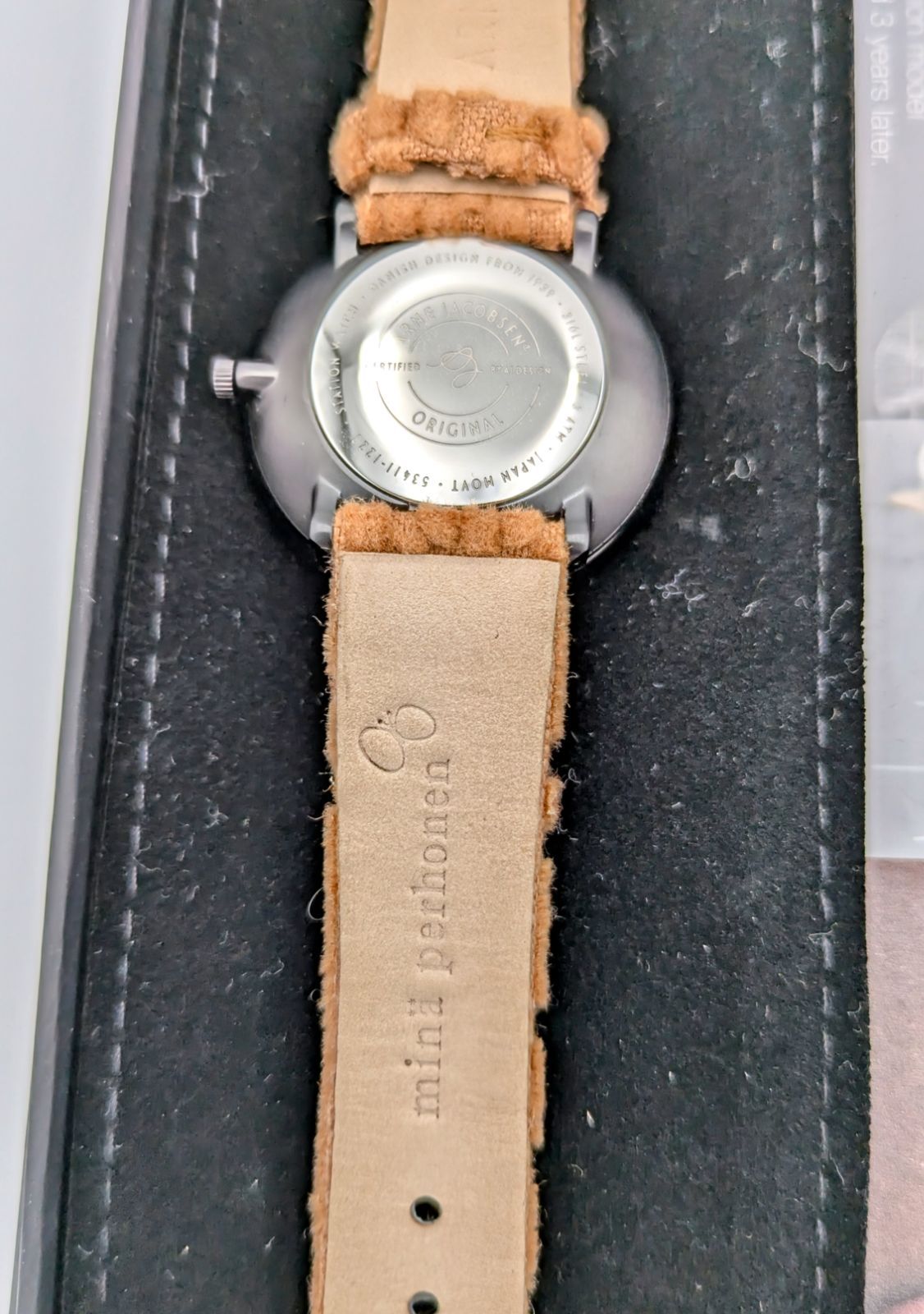 新品同様！動作確認済み】アルネヤコブセン×ミナペルホネン 腕時計