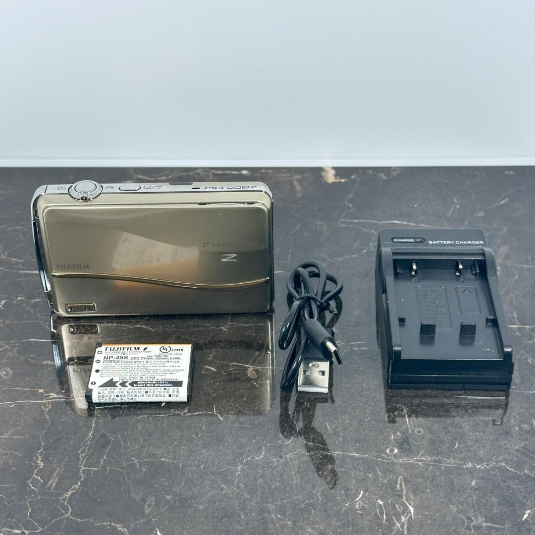 FUJIFILM FinePix Z800EXR ゴールド 富士フイルム ファインピックス デジカメ デジタルカメラ コンデジ コンパクトデジカメ カメラ 動作品 タッチパネル 感カラー レトロデジカメ 人気モデル◯