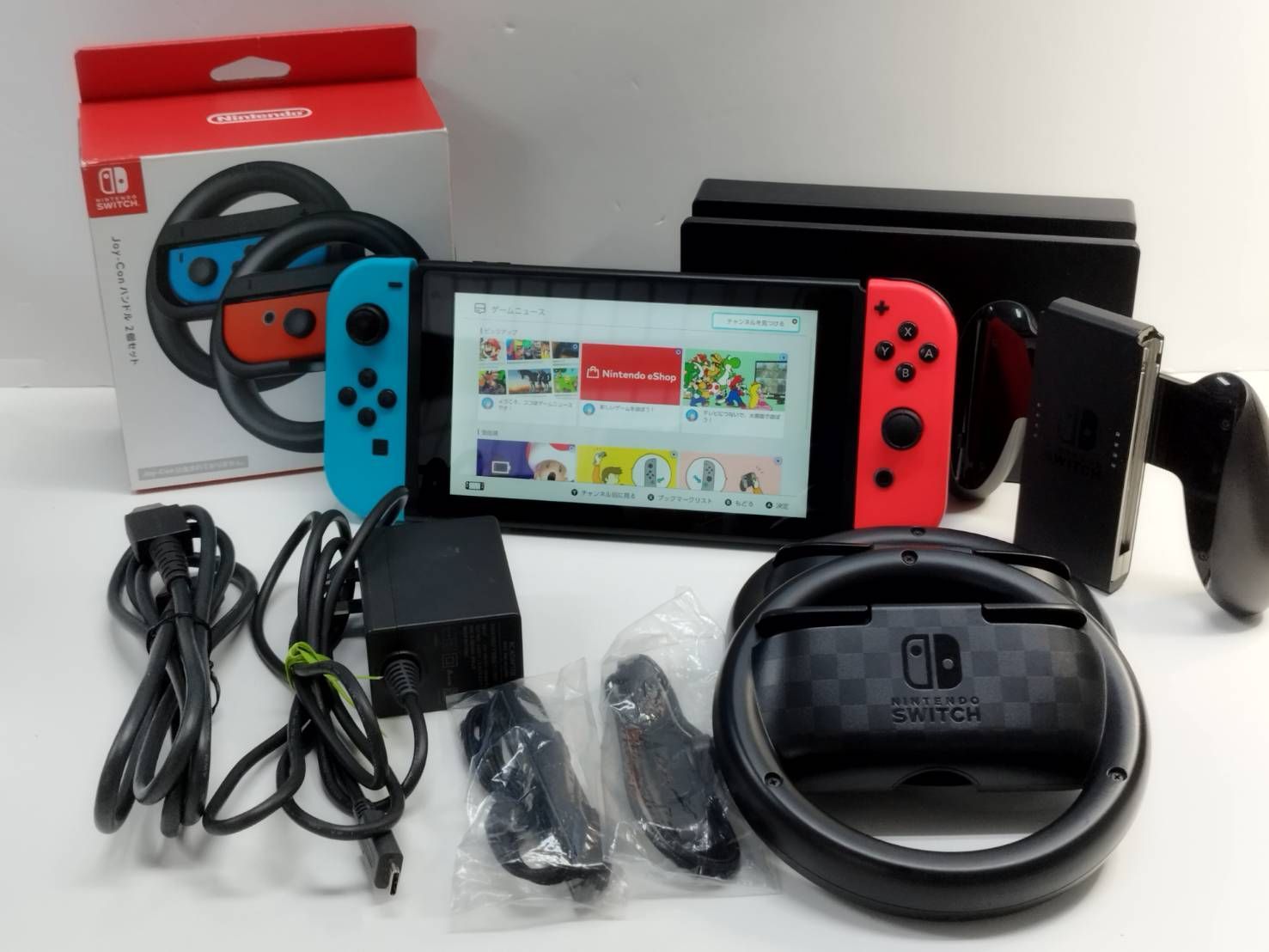 Nintendo Switch HAC-001|2018年製|Joy-Conハンドル2個セットつき