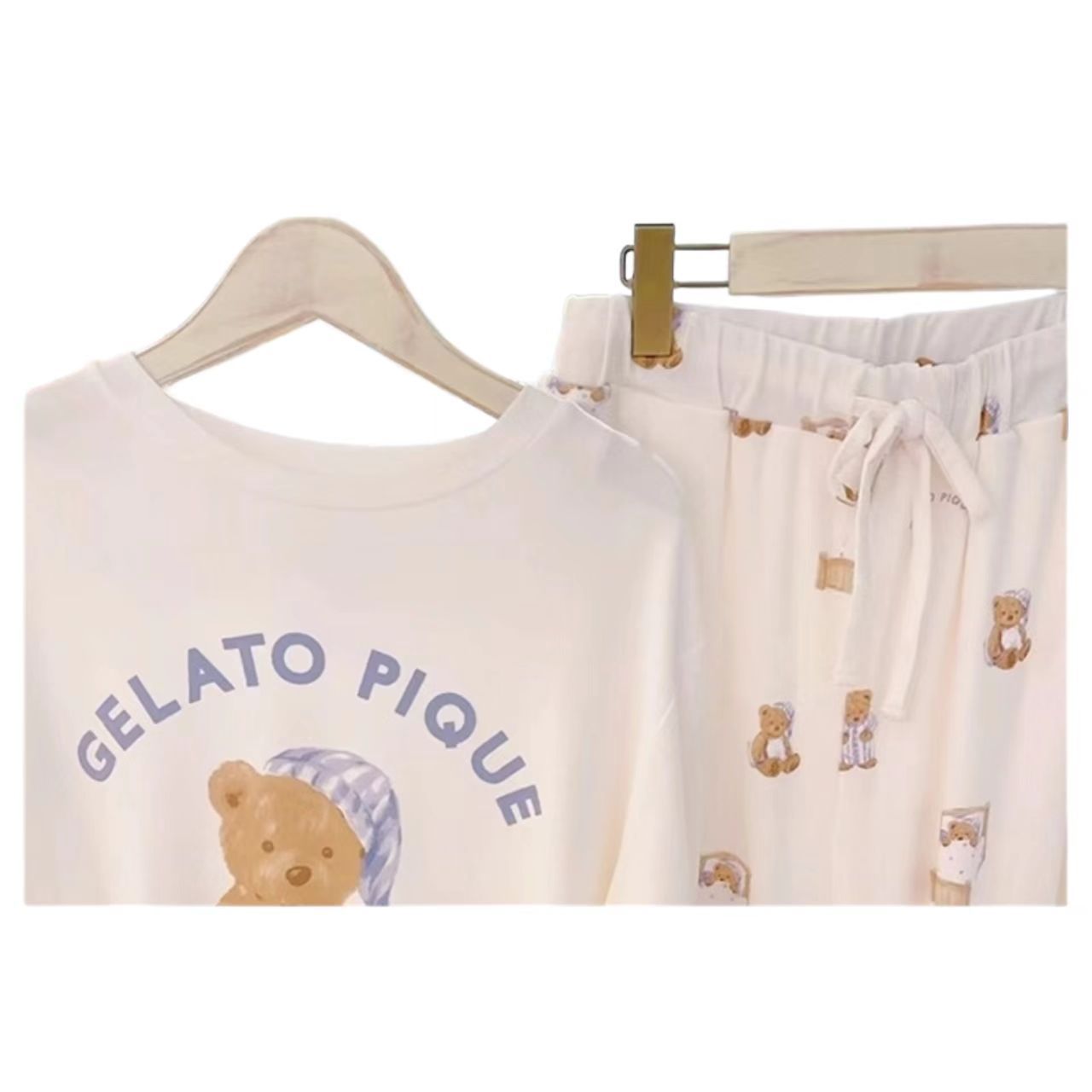 自由な 秋冬の新しい部屋着の女性はふわふわと眠る小熊の頭をかぶって長袖のパジャマ家の丸首のズボンのスーツ 100%品質保証!