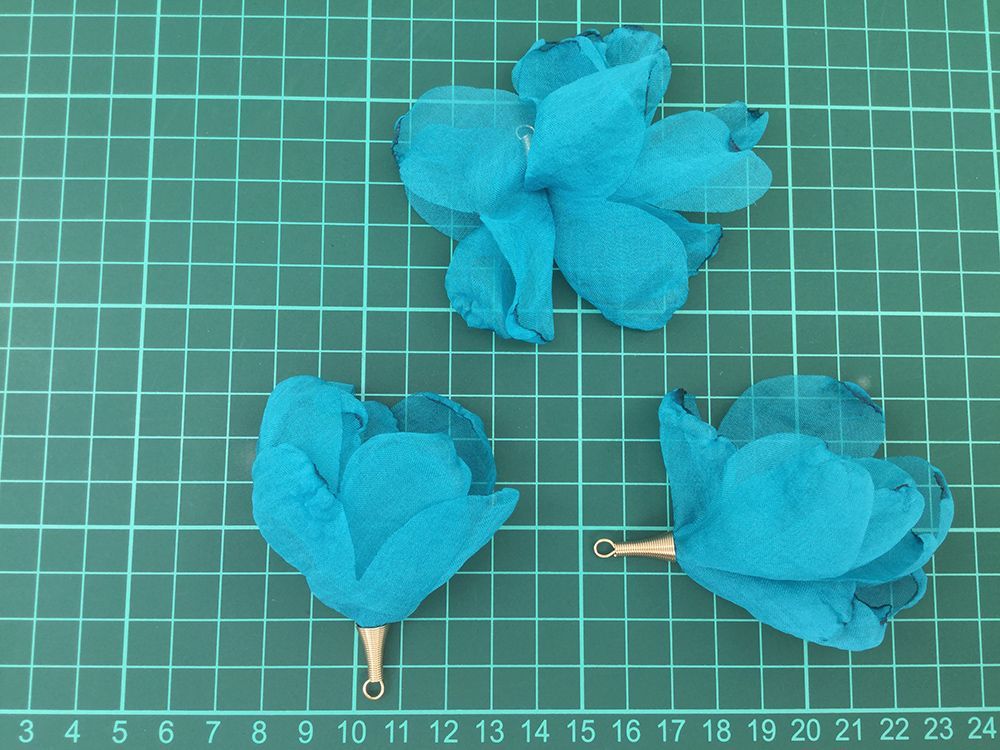 メルカリshops フラワータッセル 炙り花 エメラルドグリーン チャームパーツ 花 Ap1487 メルカリshops フラワータッセル 炙り花 エメラルドグリーン チャームパーツ 花 Ap1487