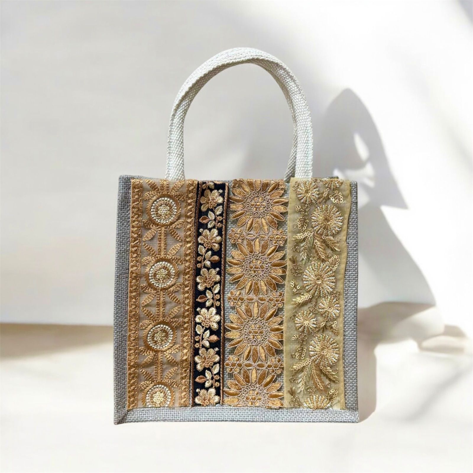 インド刺繍リボンのジュートバッグ（グレー）/エコバッグ/カゴ