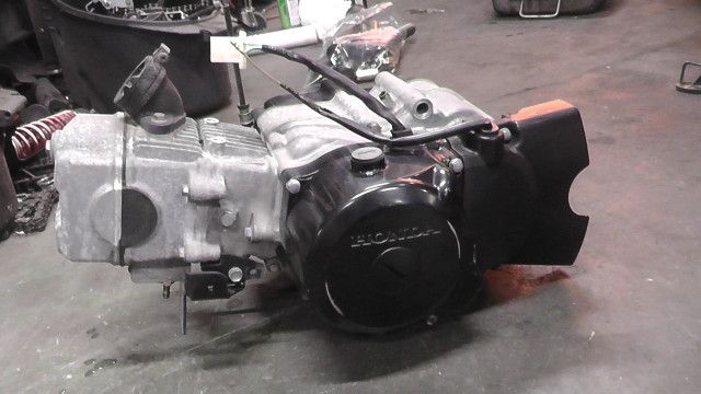 カブFI AA01-1705xxx の エンジン 1760067289