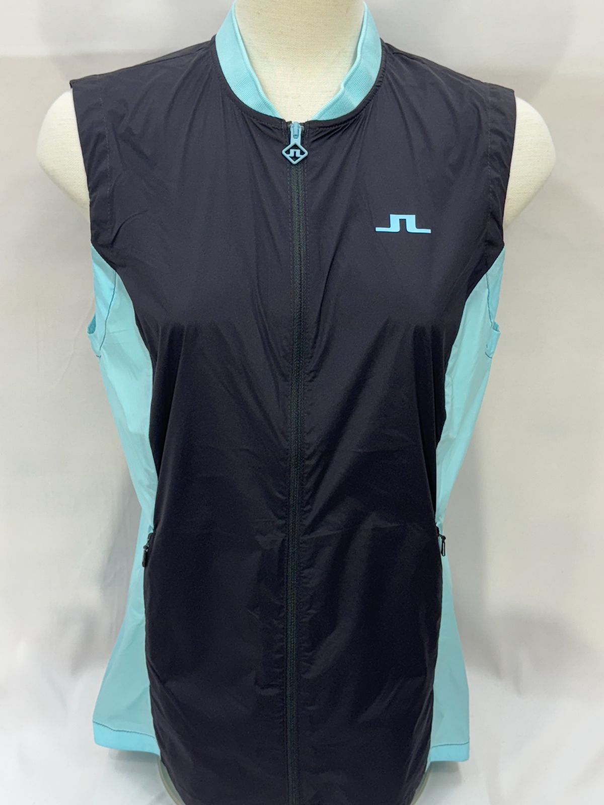 J.LINDEBERG J.リンドバーグ レディース 軽量ストレッチナイロン ベスト ブラック 38.40サイズ