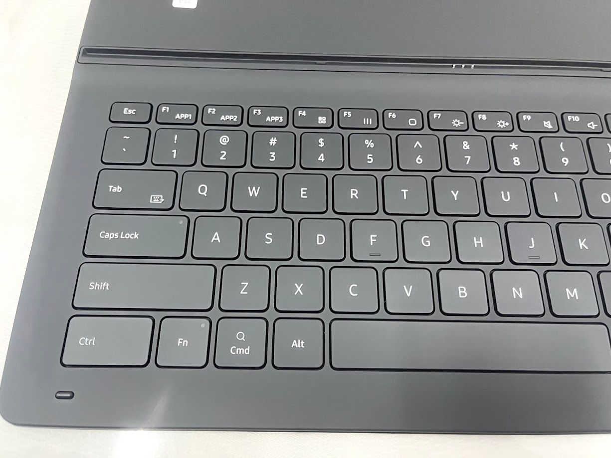 極美品】Samsung Book Cover Keyboard ブラック かすま キーボード付き 