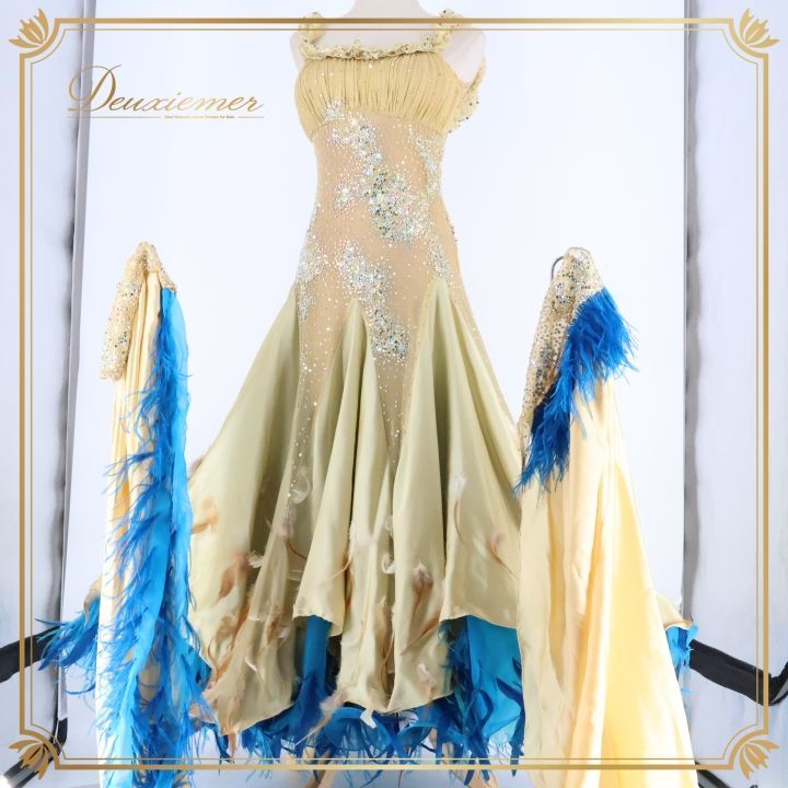 社交ダンス 衣装 タカダンス TAKADANCE スタンダードドレス スタンダード ドレス ワンピース フロート ゴールド系 ベージュ系 フロート 青 羽 金 感 豪華 ダンス衣装 競技用ドレス パーティードレス 美しいデザイン 鮮やか 色合い