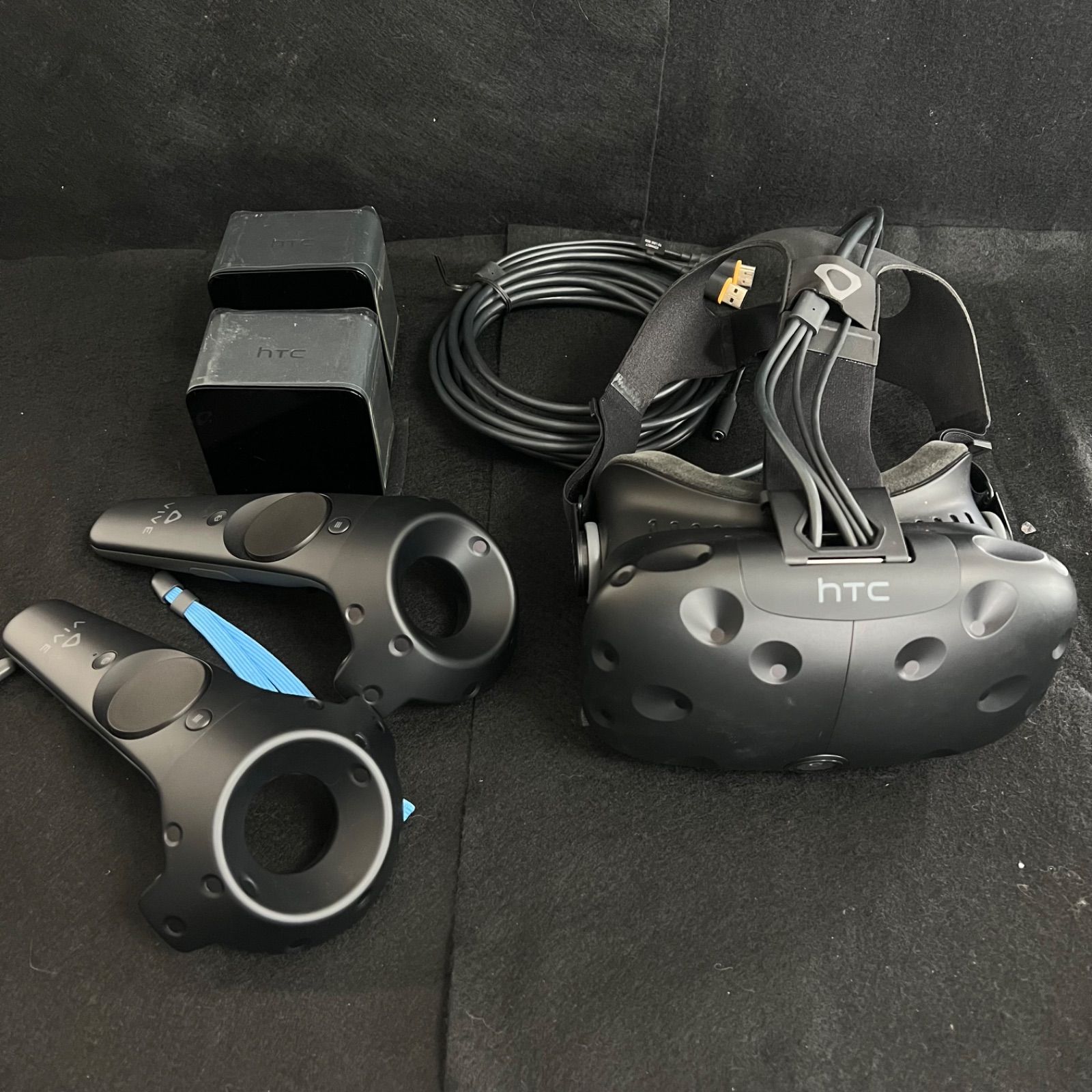 HTC Vive CE 99HALN011-00 ヘッドマウントディスプレイ R HTC VIVE CE ヘッドマウントディスプレイ HMD Steam VR