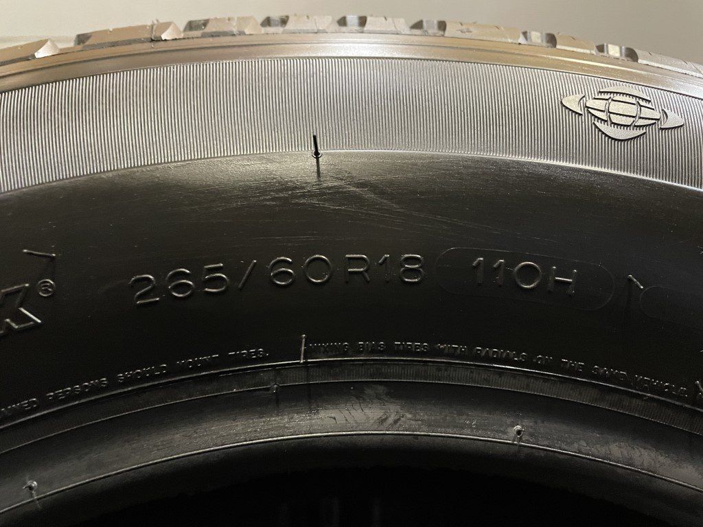 新車外し 2021年製 MICHELIN LATITUDE TOUR HP 265/60R18 18インチ 夏 