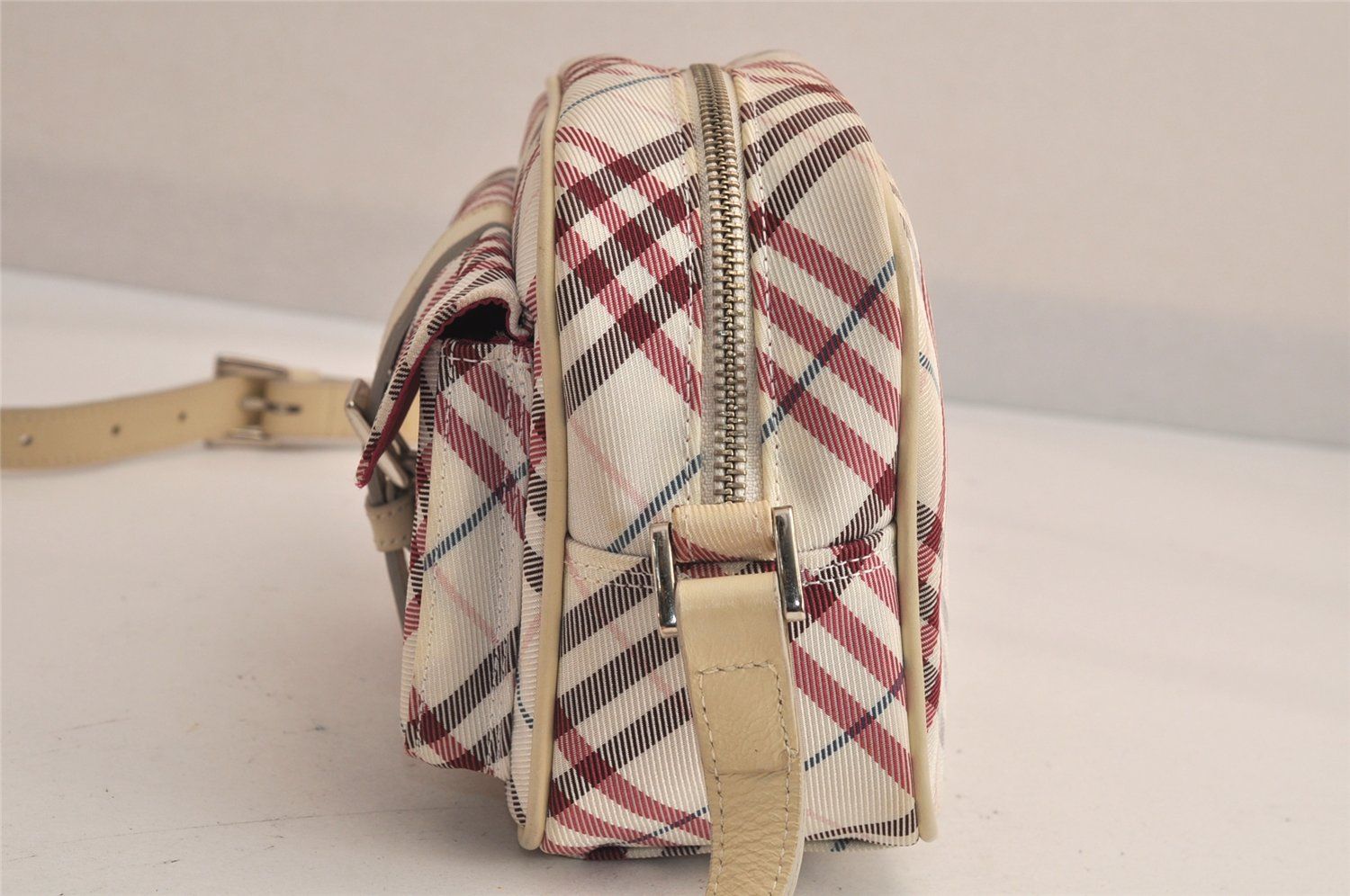 Burberry チェック柄ショルダーバッグ BURBERRY BLUE LABEL バーバリー