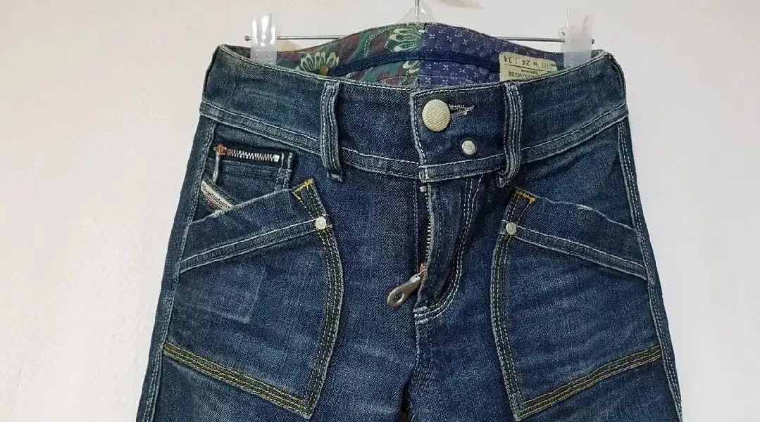 DIESEL ディーゼル ジャティーニ イタリア レディースデニムパンツ 24 サイズ