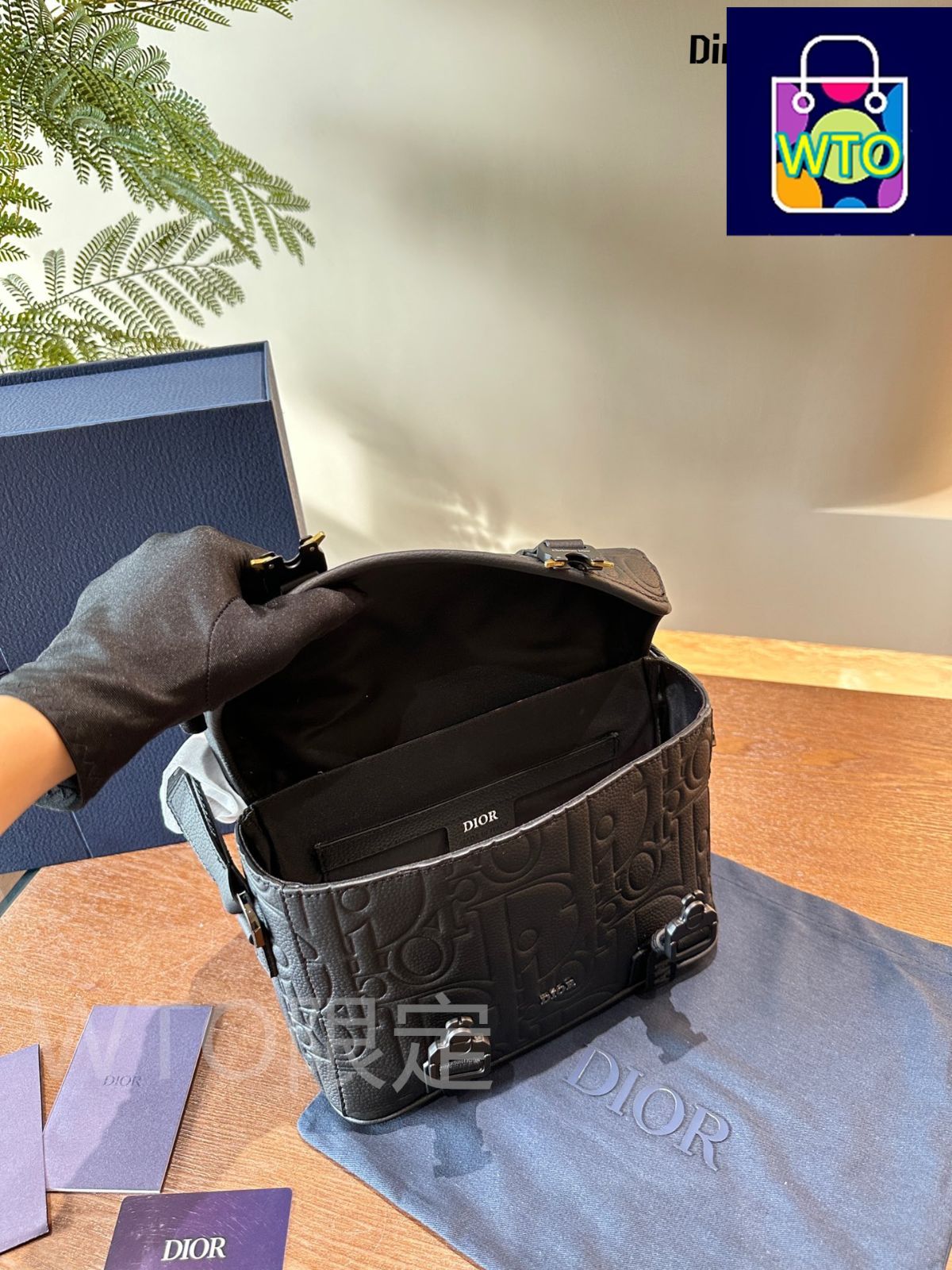 今日特価】Dior Hit the Road 2024 Fall Flap Messenger Bag