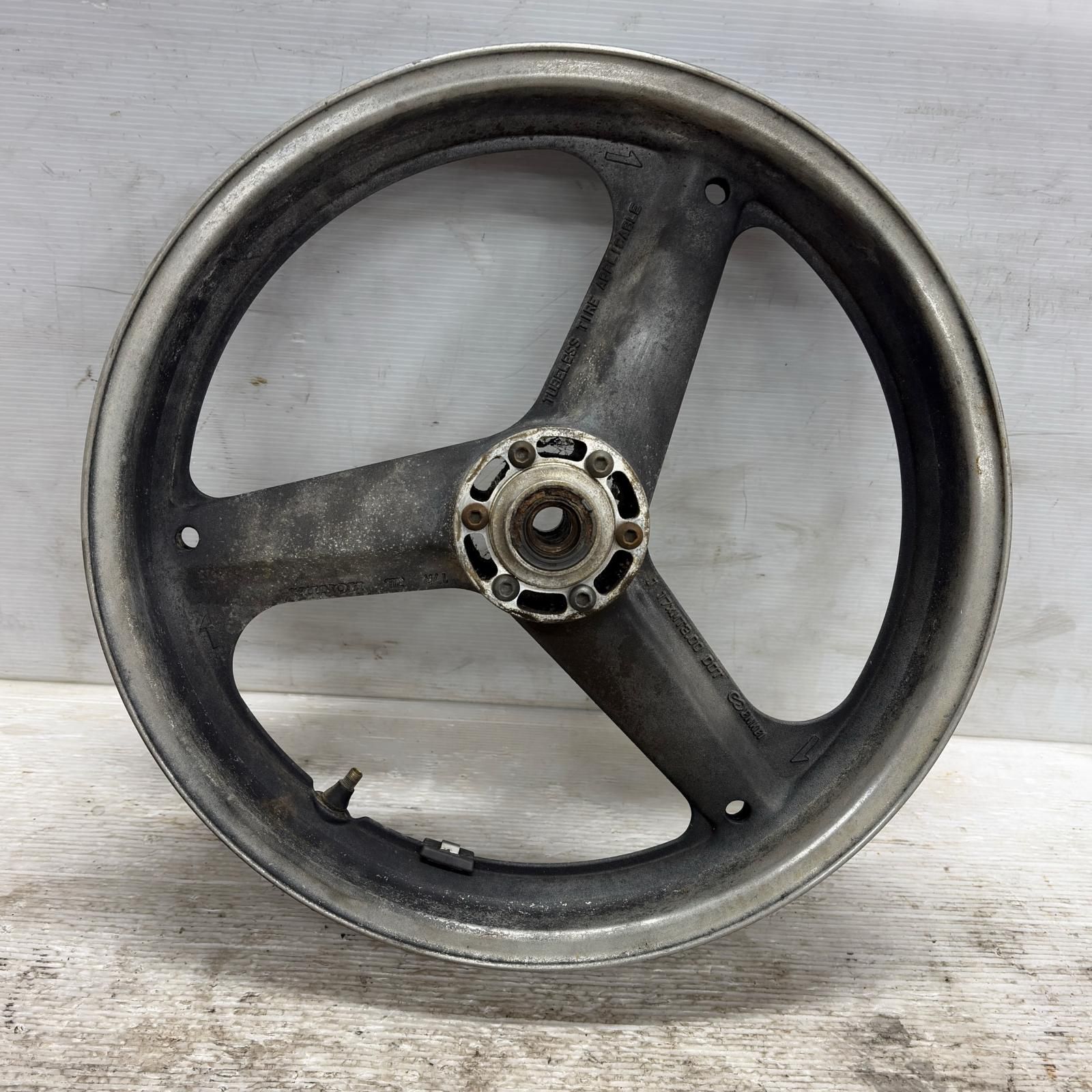 フロントホイール