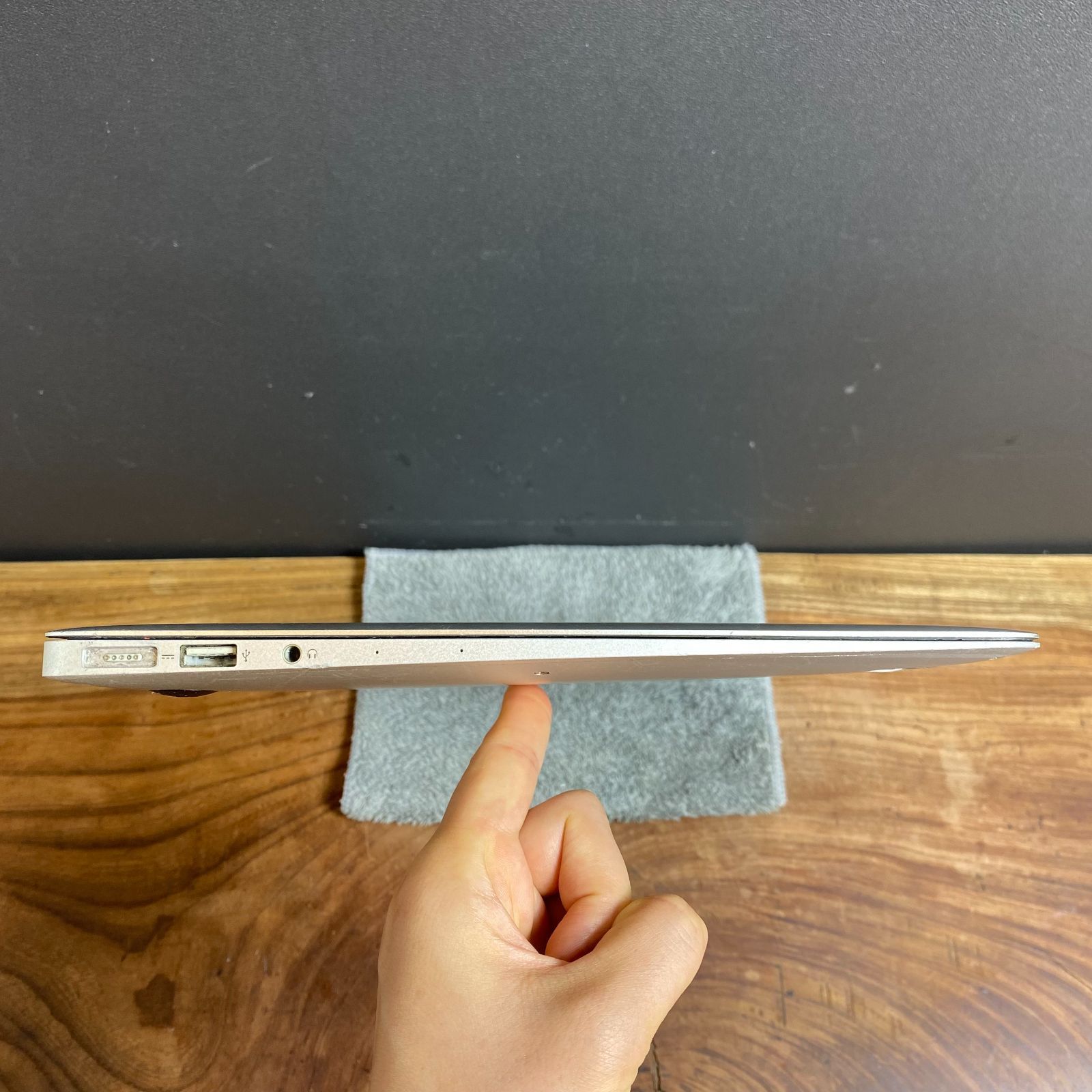 ［ジャンク品］Apple MacBook Air 13inch 2013/511 MacBook Air 13インチ Mid 2013 ジャンク品