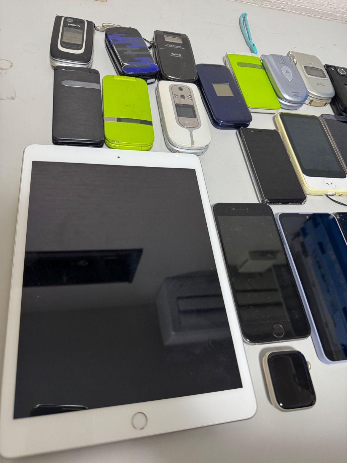 現状品 スマートフォン・タブレット・ガラケー　29台セット T79 メルカリ
