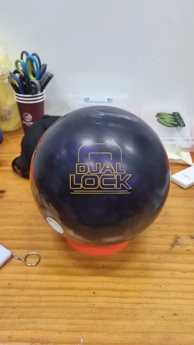 ボウリングボール　中古 中古ボーリングボール 14p デュアルロック - メルカリ