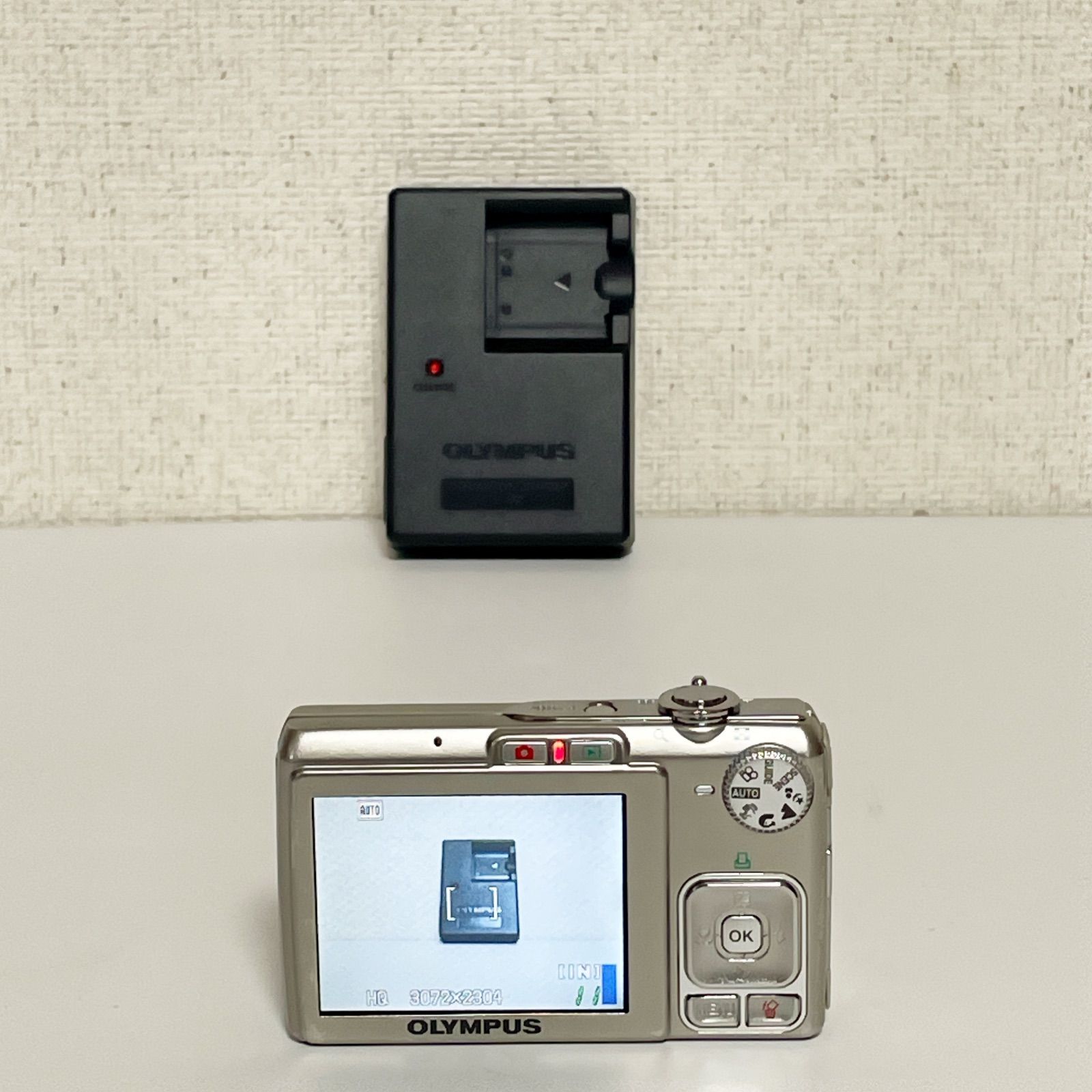 OLYMPUS FE-230 デジカメ 710万画素 シルバー