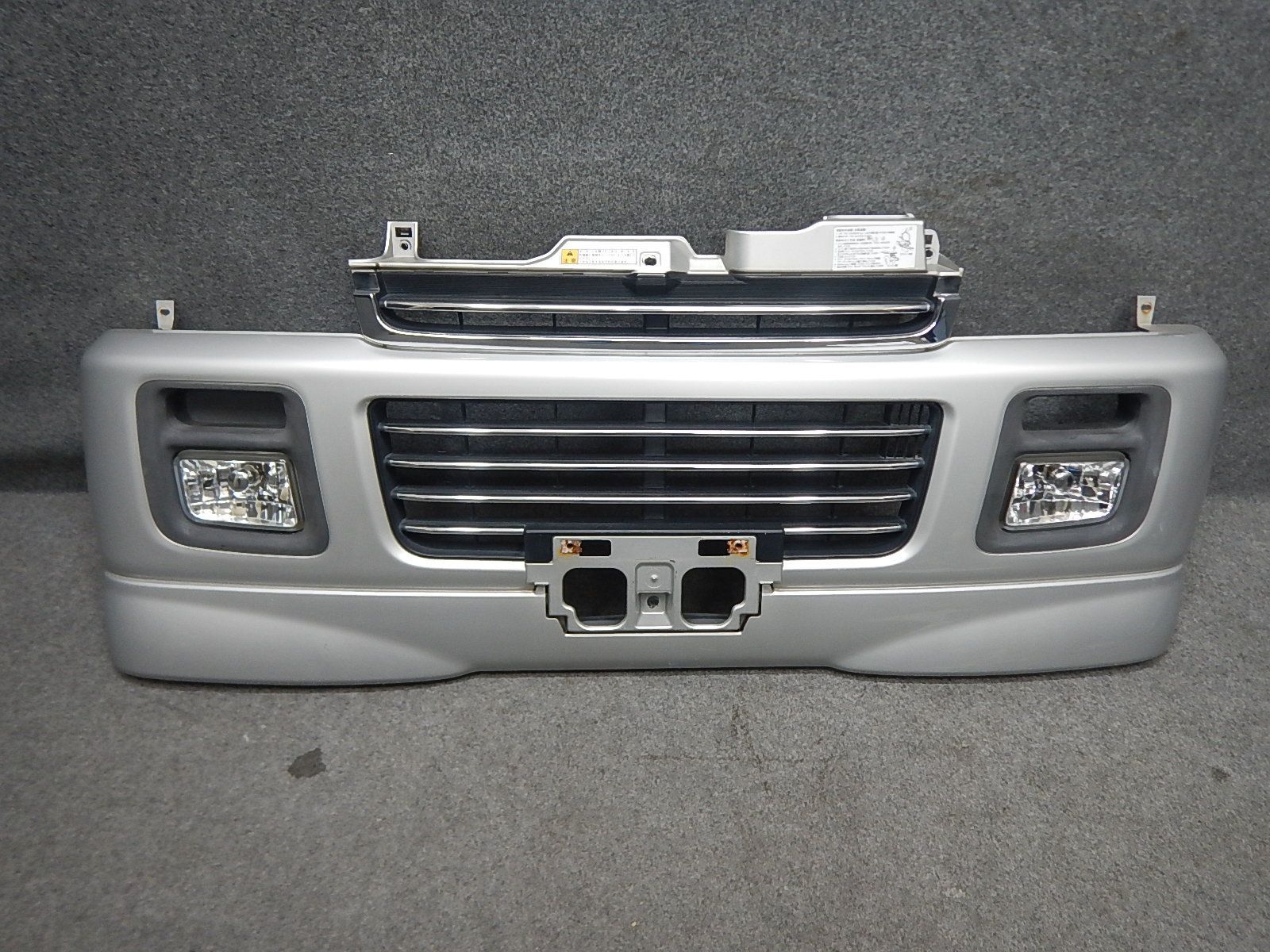 スズキ エブリィ DA62W フロントバンパー フォグ スポイラー付 71711-63H11 シルバー Z2S 101963