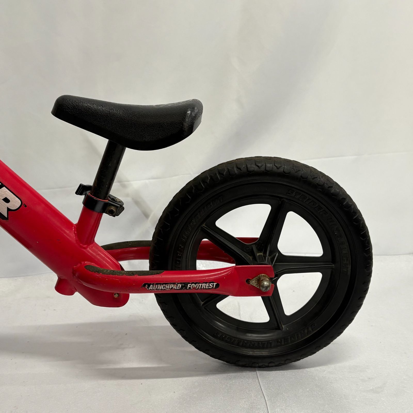 STRIDER ストライダー 赤 12インチ バランスバイク ストライダー