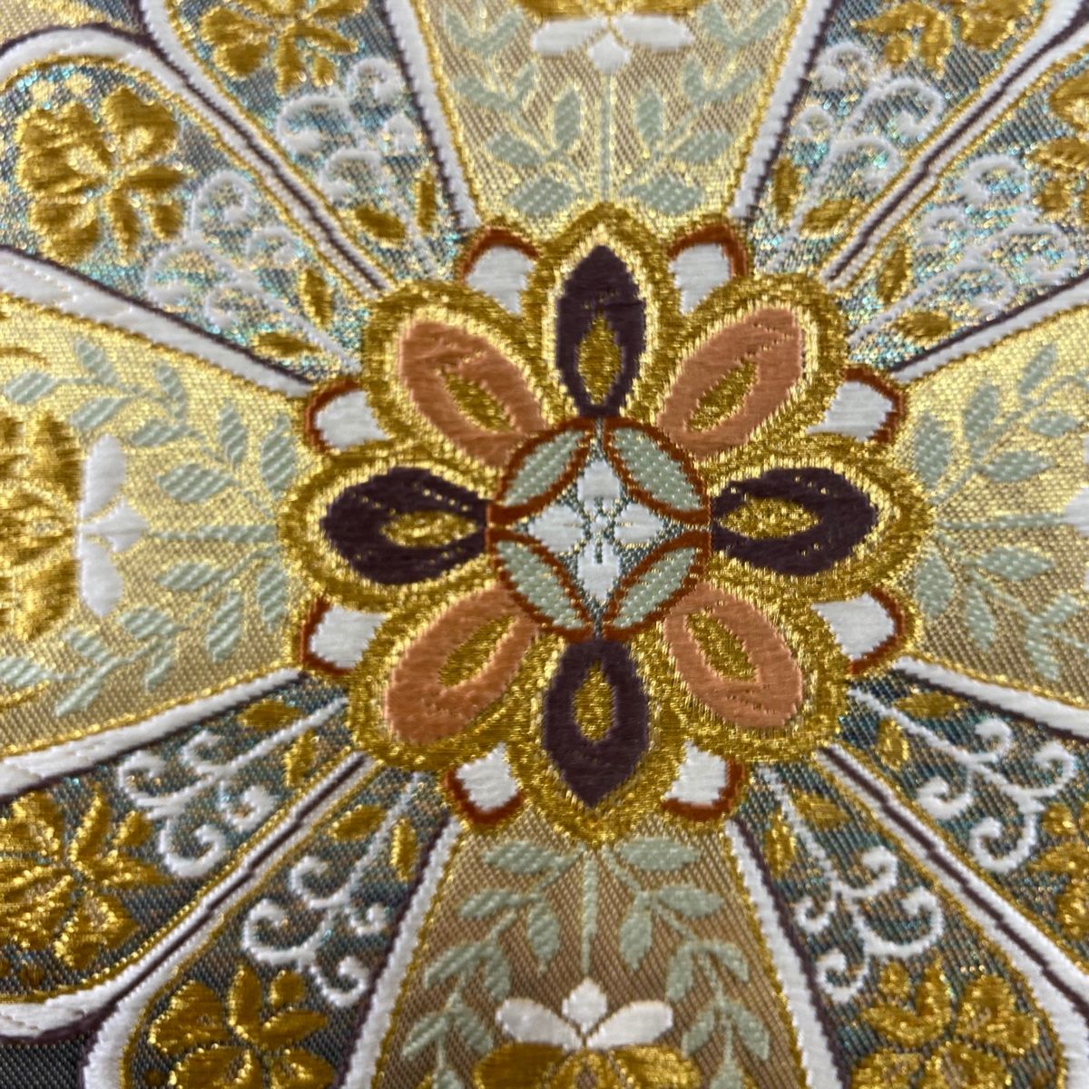 袋帯 秀品 紬地 草花 金糸 刺繍 山吹色 お太鼓柄 正絹 【中古】