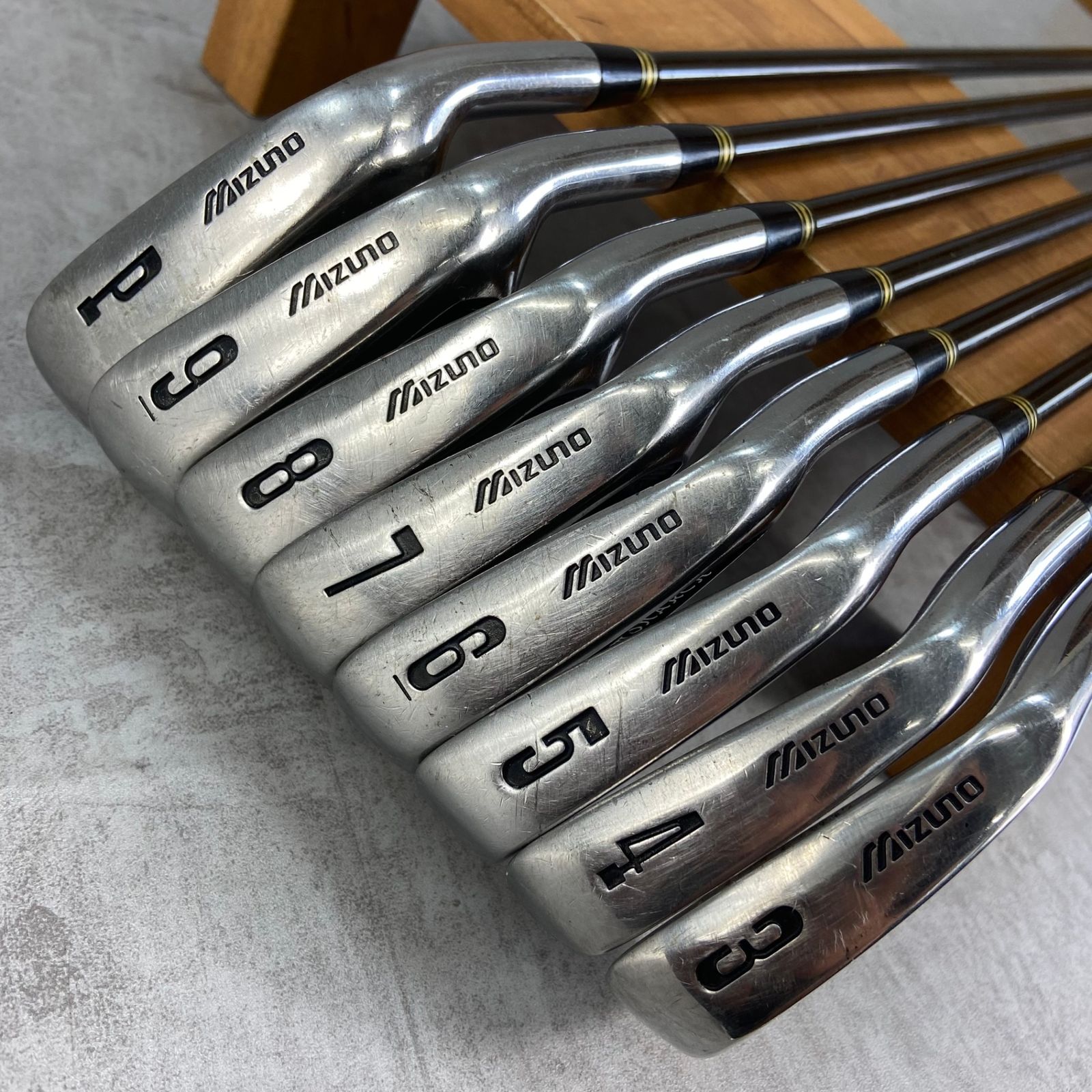MIZUNO - MIZUNO　ミズノ　GRAND　MONARCH グランドモナーク　メンズゴルフ　アイアン8本セット　カーボン　R MIZUNO ミズノ GRAND MONARCH グランドモナーク メンズゴルフ