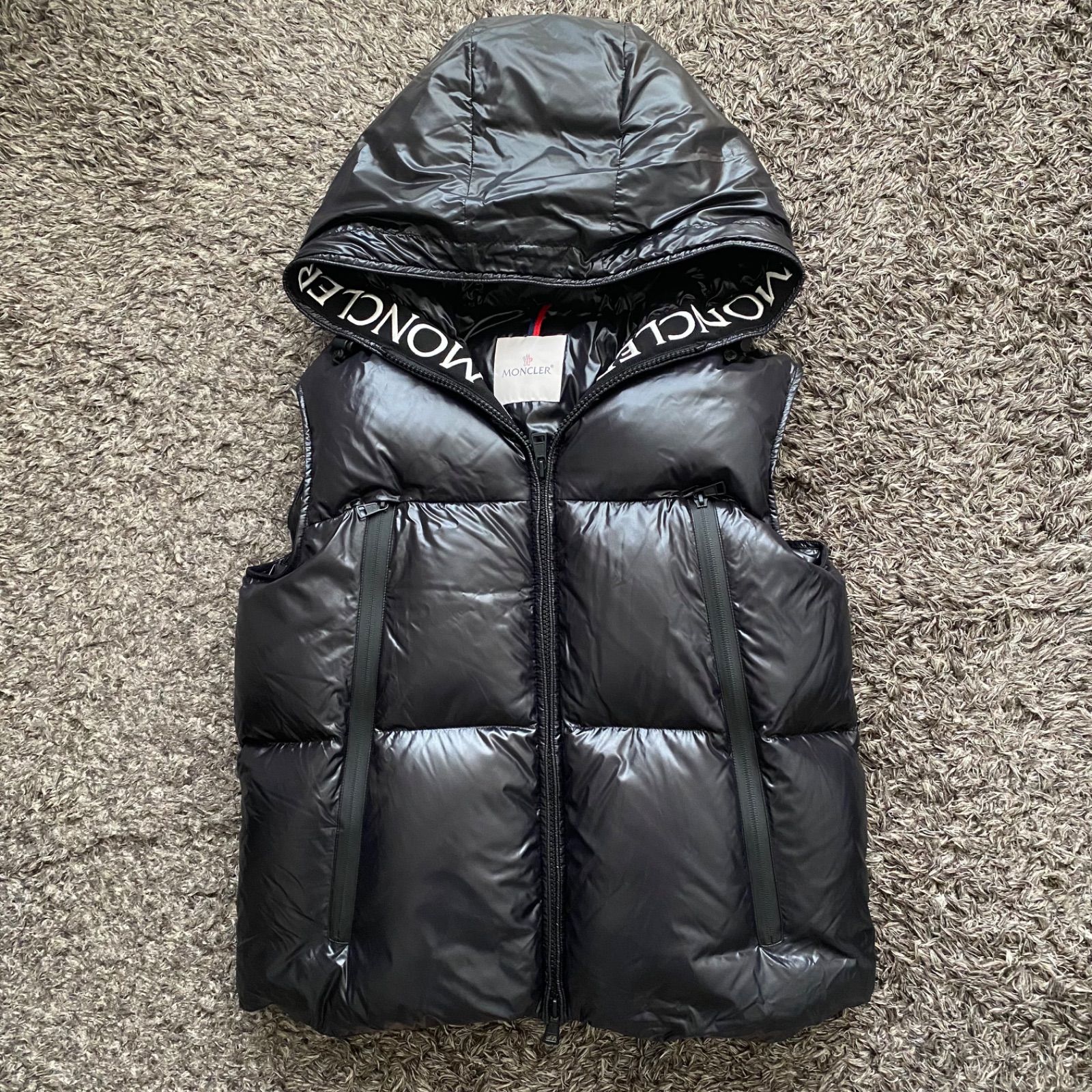 美品】MONCLER モンクレール ダウンベストAGNEAUX GILET-