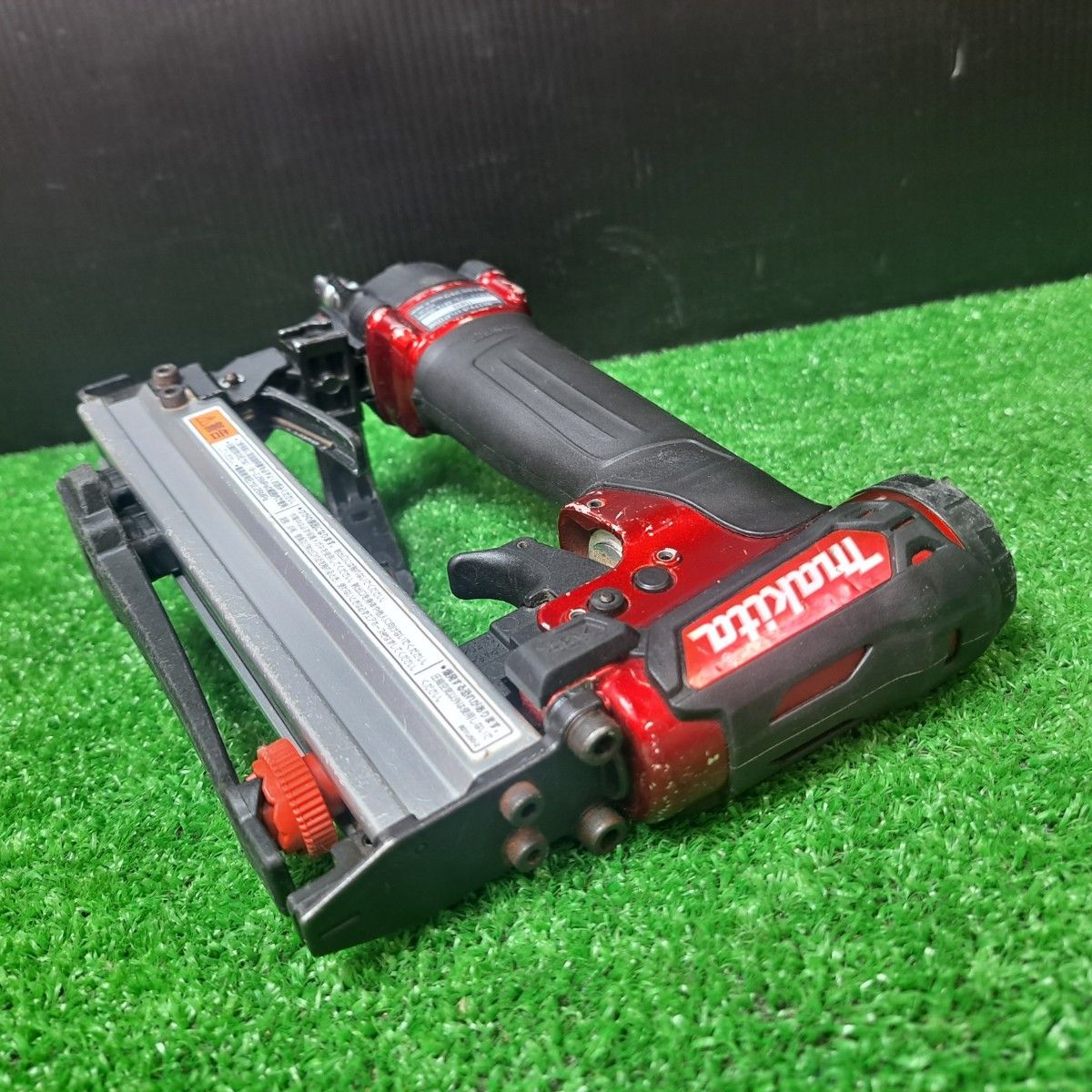 マキタ makita J線4mm幅 高圧エアタッカ AT425HE 岩槻店