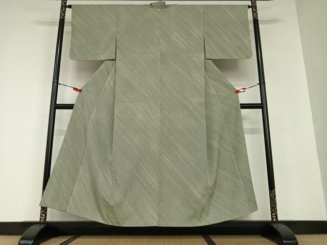 平和屋着物●白鷹お召　斜縞  　正絹　逸品　未使用　AAAV7014zg 平和屋着物○白鷹お召 斜縞 正絹 逸品 未使用 AAAV7014zg - メルカリ