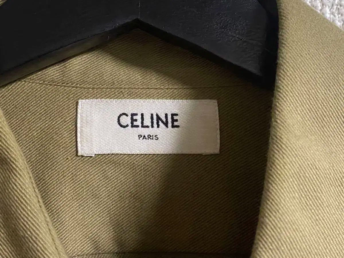 雷市場（ポンジャン）商品韓国直送】 カン・ドンウォン 着用 CELINE(セリーヌ) 20ss ミリタリー コットン トウォール 肩章 シャツ -  メルカリ