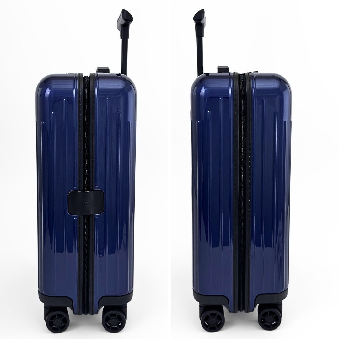 未使用級】RIMOWA リモワ ESSENTIAL LITE エッセンシャルライト