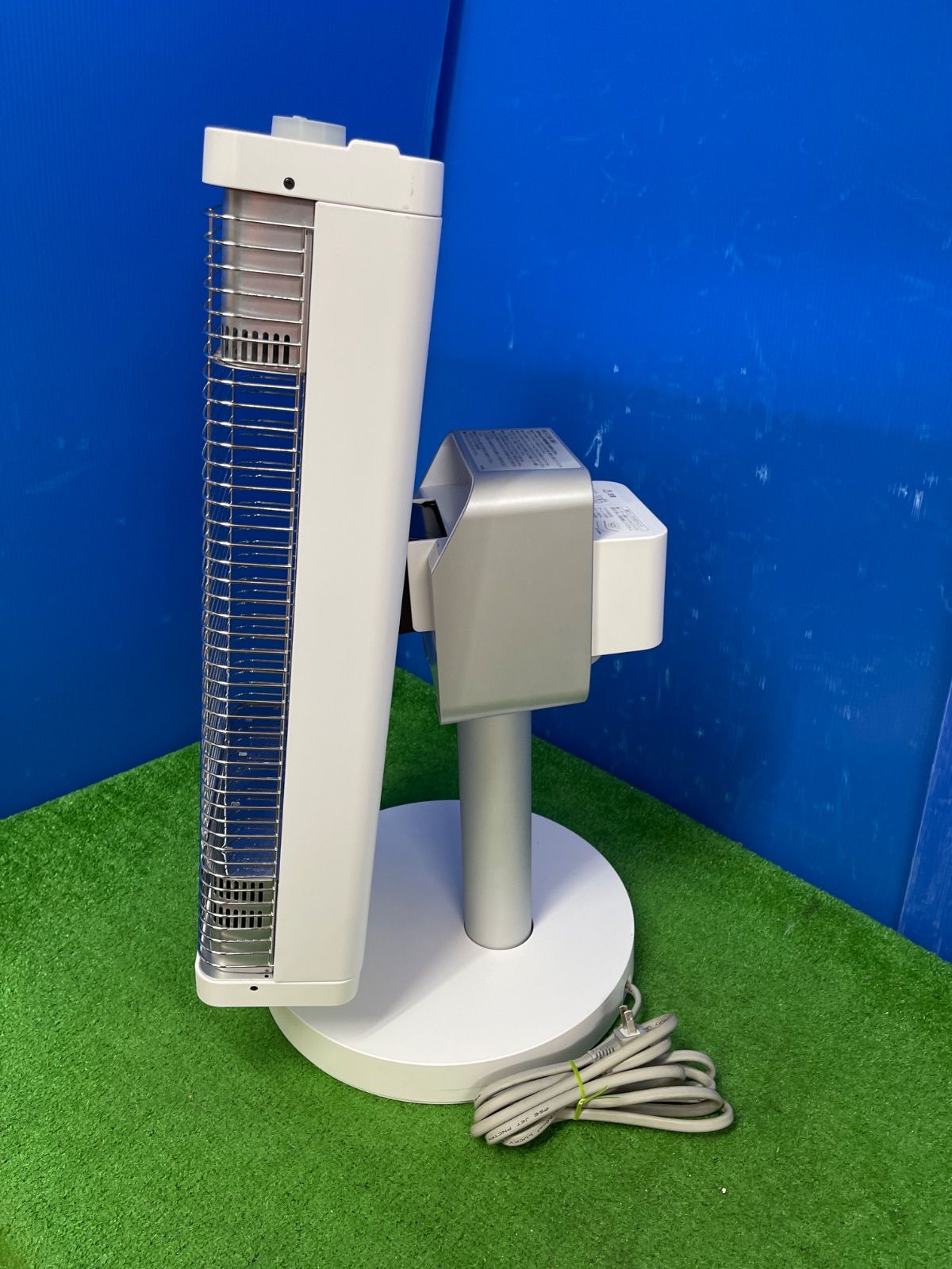 DAIKIN 遠赤外線電気ヒーター